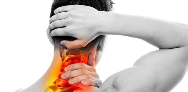 Nguyên nhân thoái hóa cột sống cổ có thể khiến bạn bất ngờ