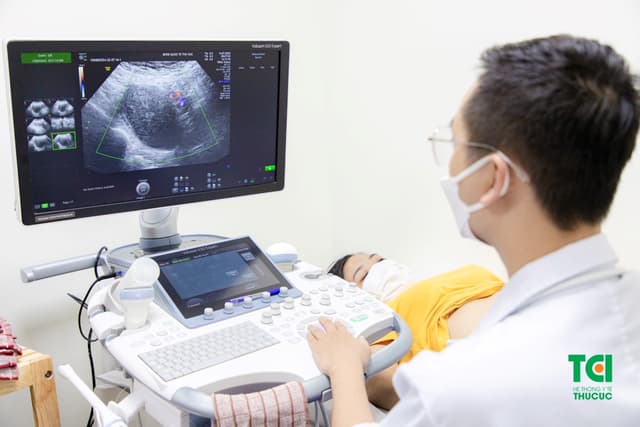 Khi nào cần đi khám cổ tử cung bị ra máu?