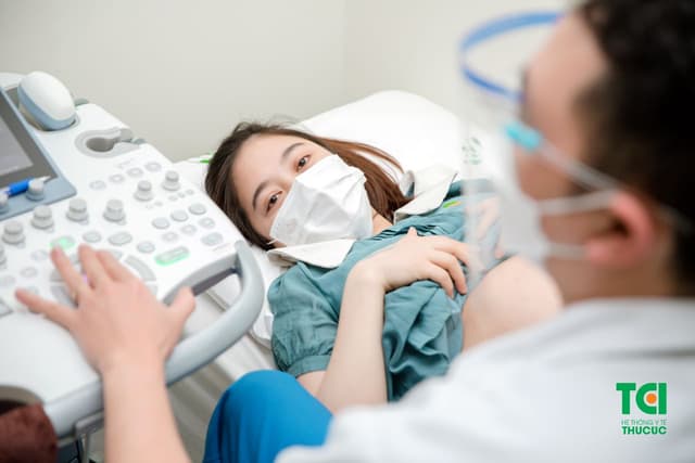 Mẹ bầu nên đi khám thai lần đầu khi nào?