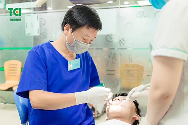 nhổ răng khôn có đau không