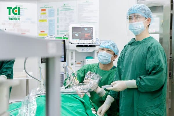 phẫu thuật cắt amidan