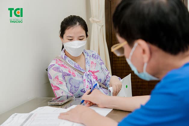 Chị em nên thăm khám, kiểm tra sức khỏe phụ khoa thường xuyên để nhận được lời khuyên hữu ích từ bác sĩ chuyên khoa