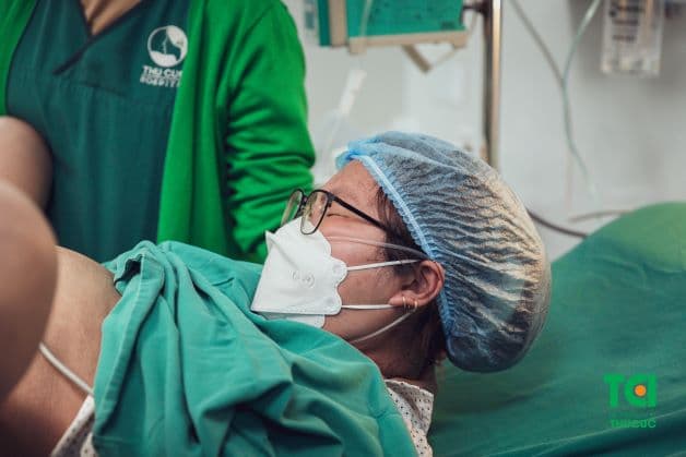 Mẹ bầu đẻ thường không bị rạch tầng sinh môn