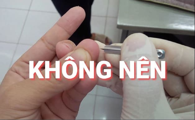 sơ cứu tai biến mạch máu não sai cách nguy hiểm khó lường