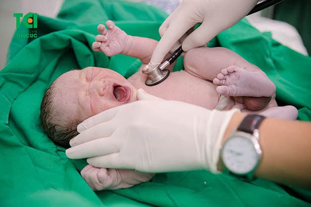 Bé trai của mẹ Giang chào đời khỏe mạnh, bình an với số cân nặng ổn định