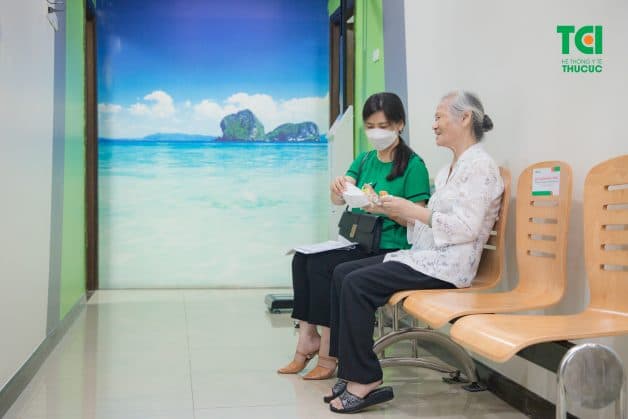 đục thủy tinh thể độ 3