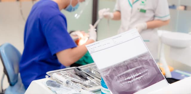 Nhổ răng khôn không đau nhờ có Piezotome