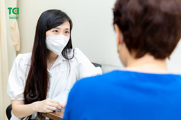 Thăm khám, phát hiện sớm những bất thường về sức khỏe phụ khoa thông qua tình trạng rối loạn kinh nguyệt để có cái nhìn đúng và biết hướng xử lý phù hợp