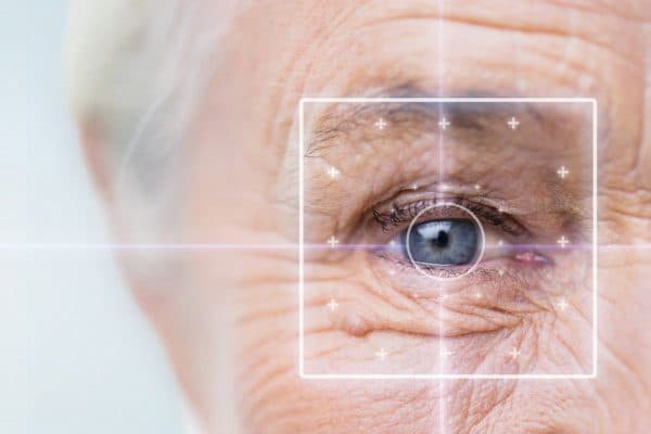 Cao huyết áp, tiểu đường, yếu tố môi trường... là những tác nhân khiến tỷ lệ người bị thoái hóa võng mạc mắt gia tăng