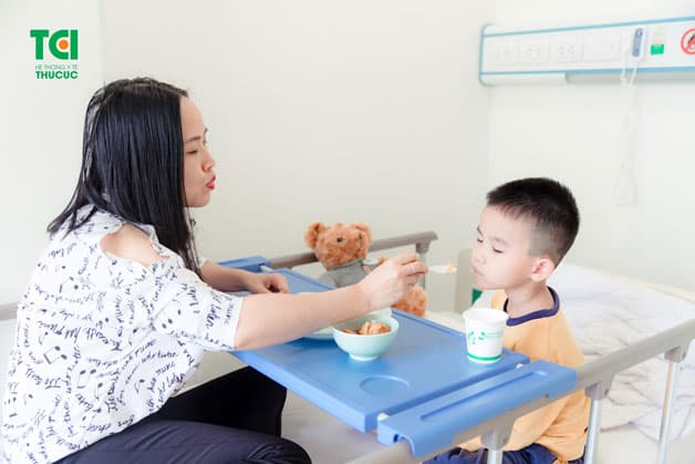 Trẻ cúm A có sốt không