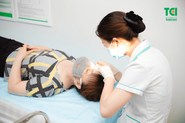 viêm thị thần kinh mắt