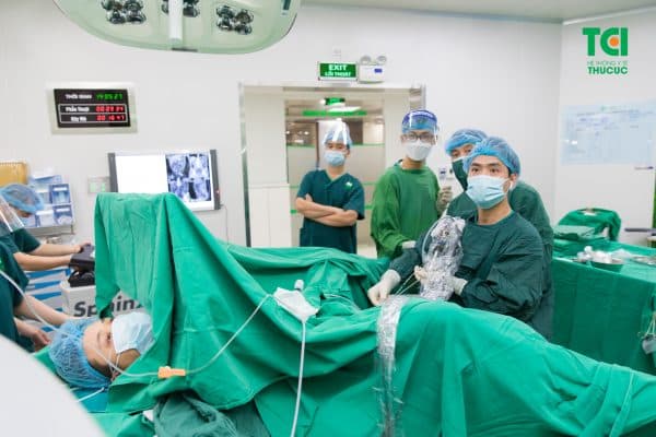 tán sỏi ngược dòng có đau không khi bệnh nhân tỉnh táo