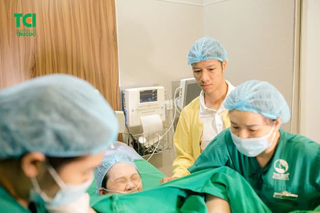 Đa phần các mẹ đều chia sẻ đẻ thường lần 2 không quá đau, do cơ thể đã có những biến đổi từ lần sinh trước