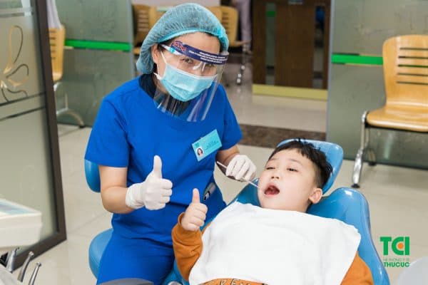 hôi miệng ở trẻ em