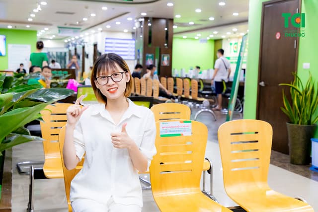 Niềng răng invisalign cho khách hàng 20 tuổi tại Thu Cúc TCI