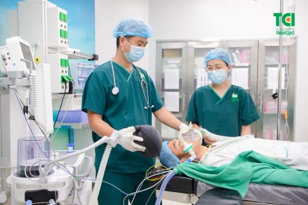 quy trình phẫu thuật cắt amidan