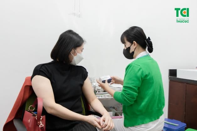 Thu Cúc TCI tiêm vắc xin phế cầu cho đoàn Chi nhánh Công ty CP Phân phối Khí thấp áp Dầu khí Việt Nam vào 2 ngày 16/12 và 19/12