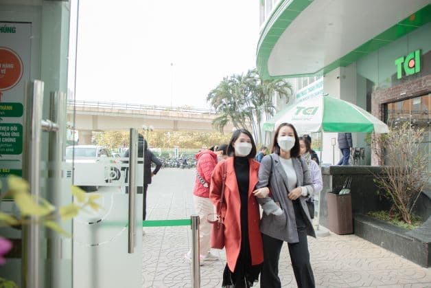 Tiêm vắc xin phòng phế cầu giúp doanh nghiệp không rơi vào tình trạng đứt gãy hoạt động sản xuất, đảm bảo duy trì cung ứng hàng hóa dịp cuối năm