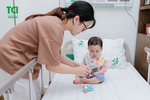 Bé bị cúm A bao lâu thì khỏi và nên chăm sóc như thế nào?