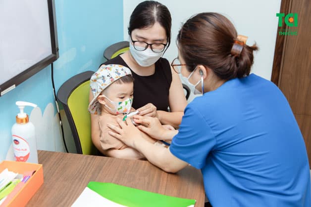 Trẻ cúm A bị ho nhiều