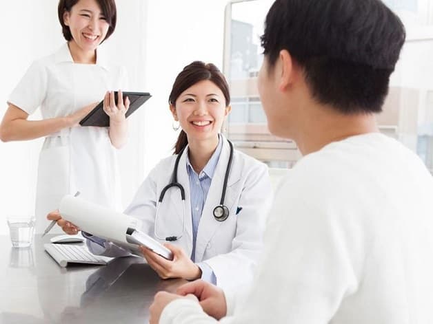 Mọi người cần khám bệnh định kỳ nhằm sớm phát hiện bệnh