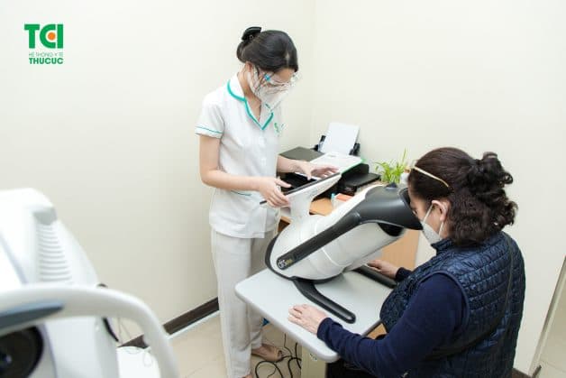 điều trị bệnh lác mắt