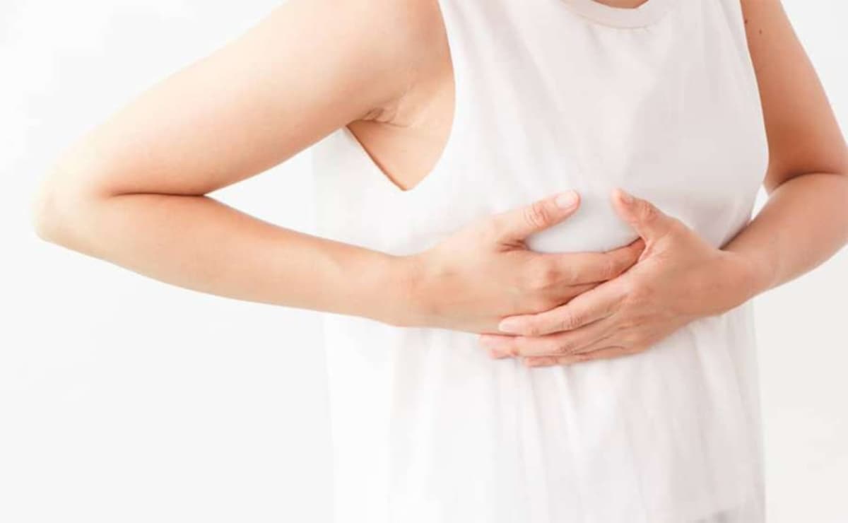 Mẹ sau sinh hay bị tắc tia sữa, phải làm sao?