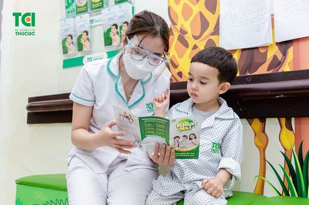 khám tổng quát định kỳ cho trẻ em