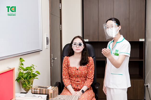 loạn thị 4 độ