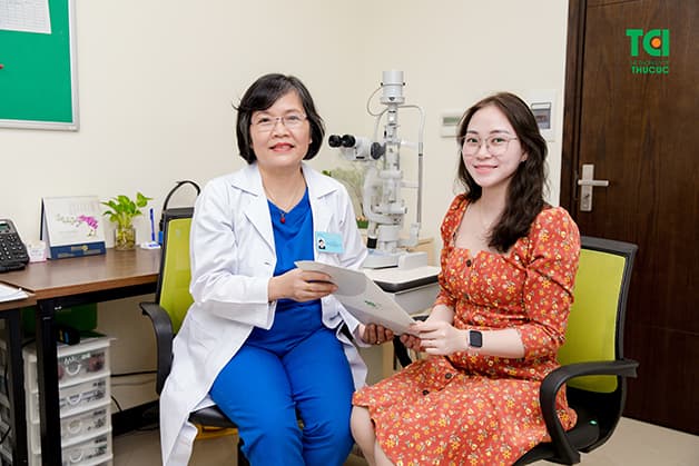 loạn thị 4 độ