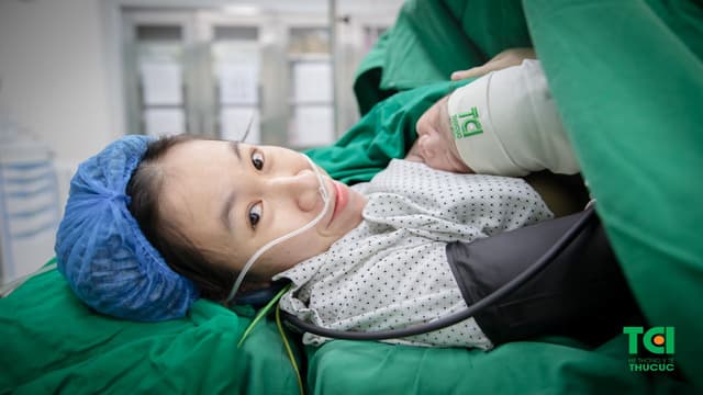 Mẹ bầu có nên mổ đẻ khi chưa chuyển dạ?