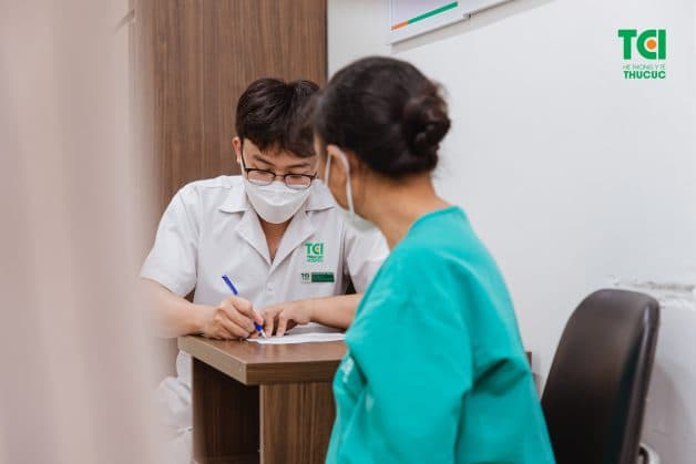 điều trị mộng thịt ở mắt