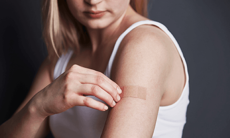 Sưng đỏ xung quanh vị trí tiêm là hiện tường bình thường khi tiêm phòng HPV