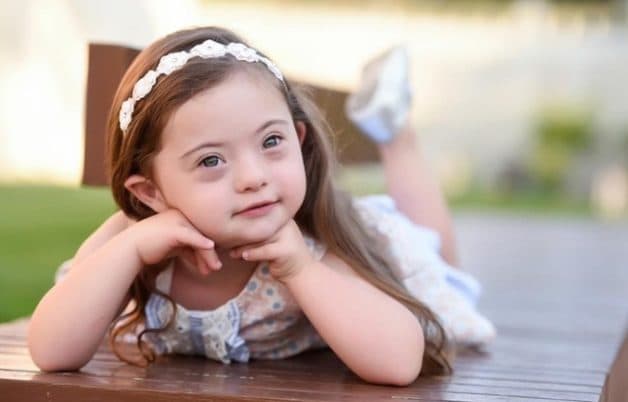 điều trị cho trẻ sơ sinh bị lé kim