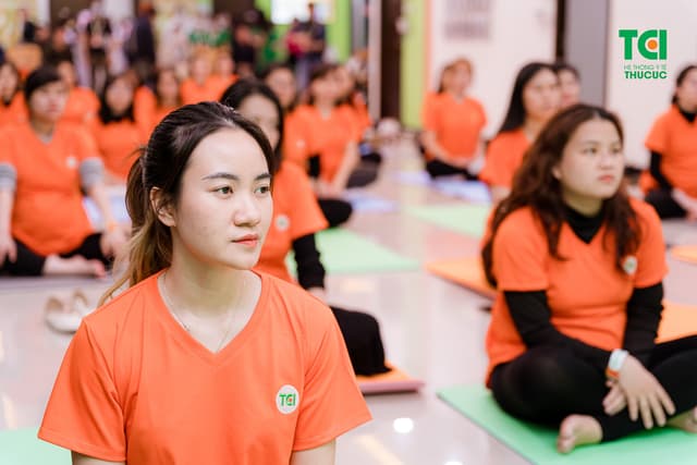 Ảnh tập huấn tiền sản và yoga thai kỳ