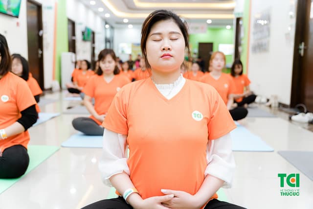 Ảnh tập huấn tiền sản và yoga thai kỳ
