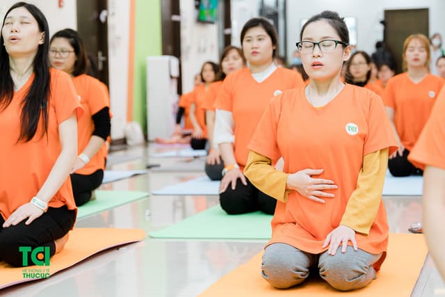 Ảnh tập huấn tiền sản và yoga thai kỳ