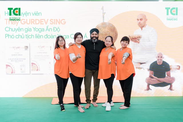 Ảnh tập huấn tiền sản và yoga thai kỳ