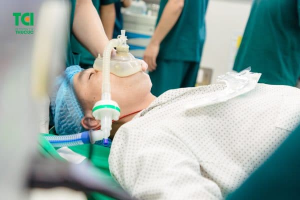 nội soi ngược dòng niệu quản thế nào?