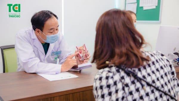 Để tiến hành điều trị hiệu quả, người bệnh cần tham khảo ý kiến bác sĩ chuyên khoa