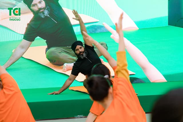 Ảnh tập huấn tiền sản và yoga thai kỳ