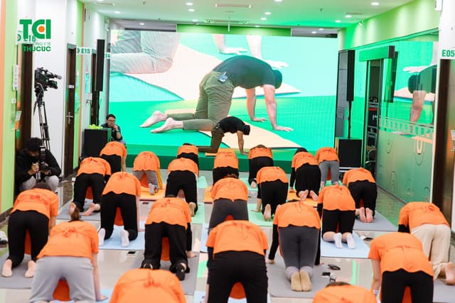 Ảnh tập huấn tiền sản và yoga thai kỳ