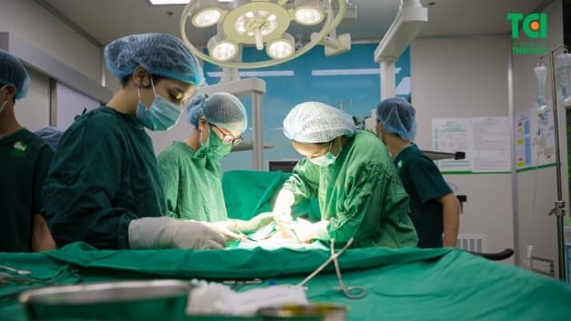 Chi phí phẫu thuật chửa ngoài tử cung phụ thuộc vào nhiều yếu tố