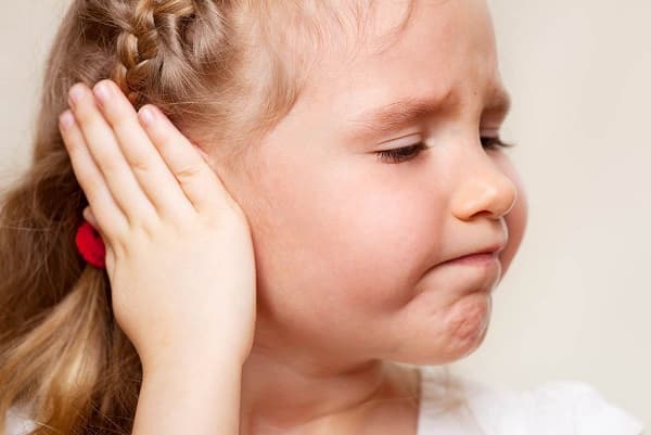 Quai bị là bệnh do virus quai bị thuộc nhóm Paramyxovirus gây ra, thông qua việc xâm nhập vào tuyến nước bọt mang tai