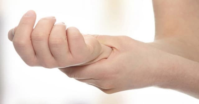Nguyên nhân, triệu chứng và cách chữa hội chứng ống cổ tay