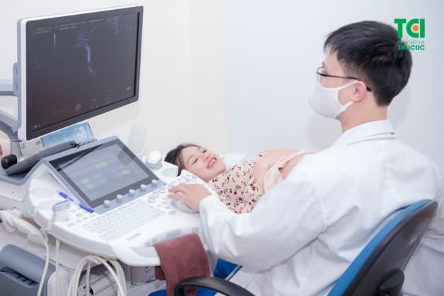 khám thai tuần 30