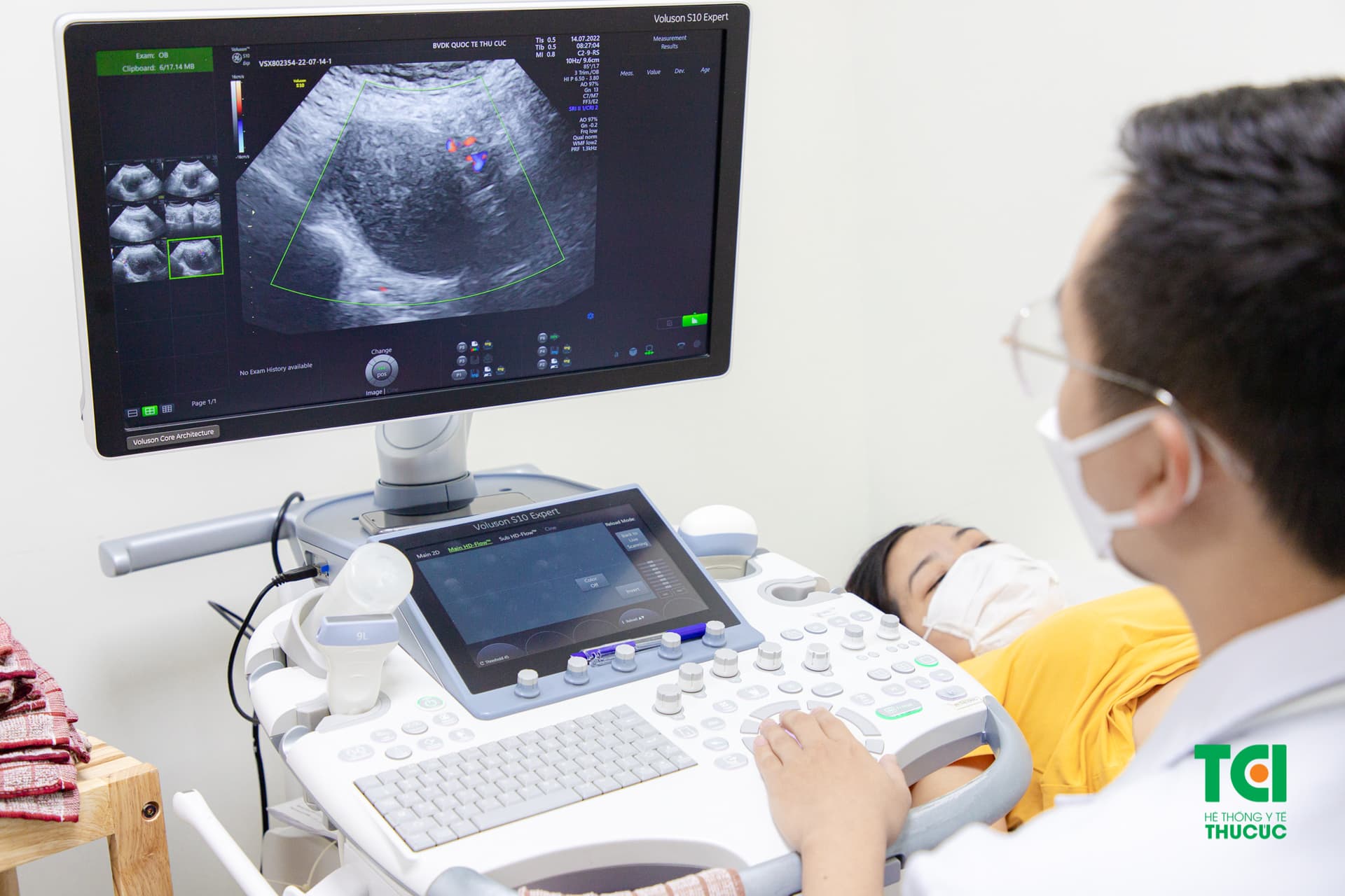 Nên khám rối loạn kinh nguyệt tại có sở có đội ngũ bác sĩ giỏi chuyên môn, dày dặn kinh nghiệm và cơ sở vật chất hiện đại