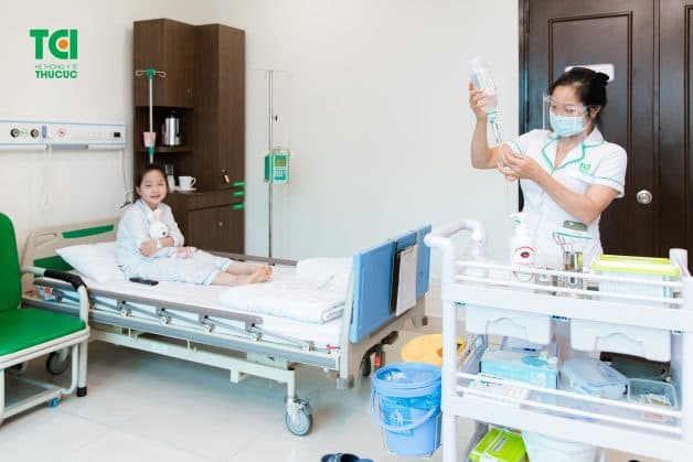 Điều trị khi trẻ bị chân tay miệng