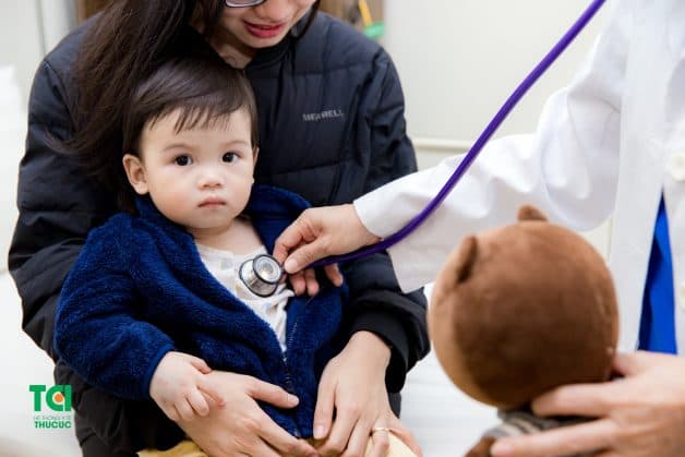 Điều trị cho trẻ bị viêm tiểu phế quản như thế nào?