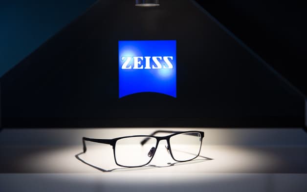 tròng kính Zeiss